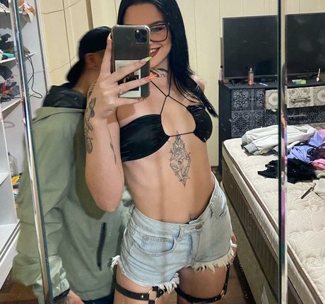 アマチュアペッギングオンリーファンズ 無料 画像