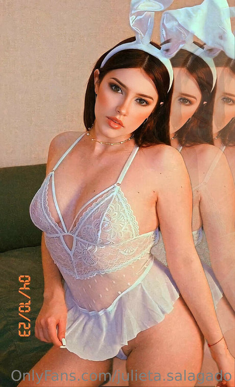 モデルファックオンリーファンズ 美しいヌード 写真