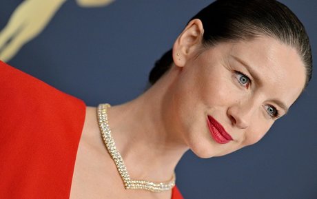 Caitriona Balfe ヌードモデル ギャラリー