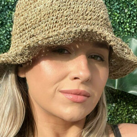 お尻を広げるオンリーファンズ アダルト無料 ギャラリー