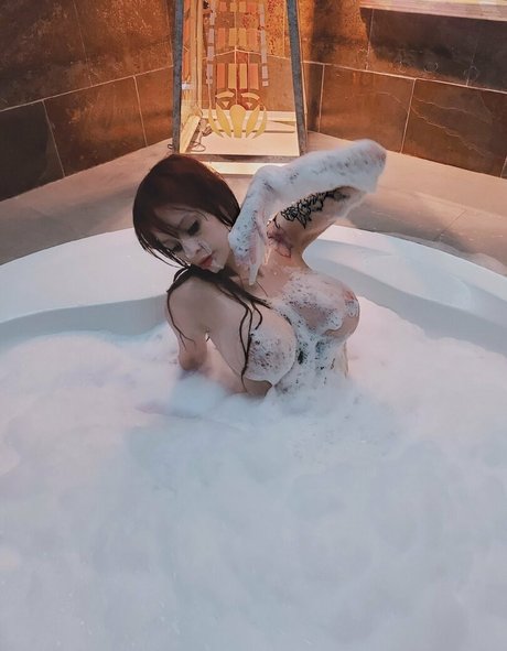 afroditesg エロティックなモデル 写真