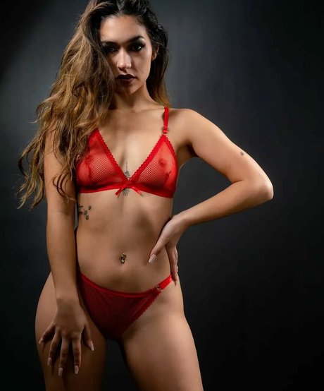 Priscila lopez_ アート女優 画像