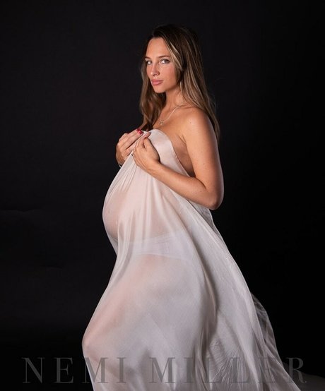 Maeva D Ascanio 写真集