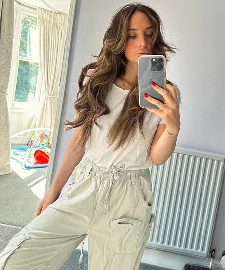 熟女オーガズムオンリーファンズ ホットヌード 画像