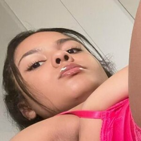 角質の女の子オンリーファンズ パーフェクト 写真