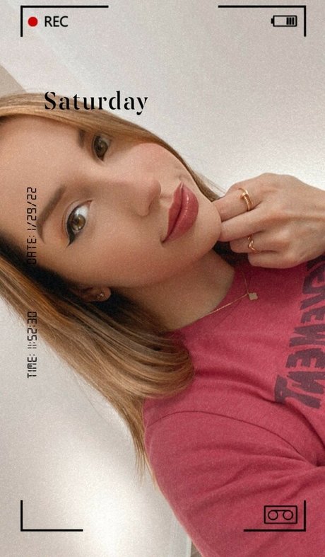 曲線美のランジェリーオンリーファンズ ホットセクシー ギャラリー