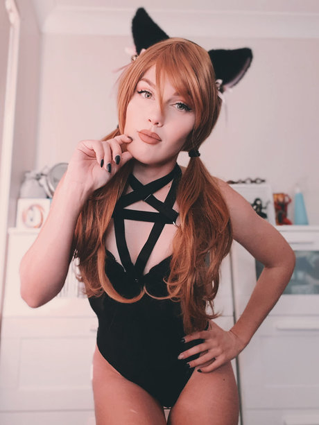 曲線美のティーンズオンリーファンズ 無料アダルト 写真