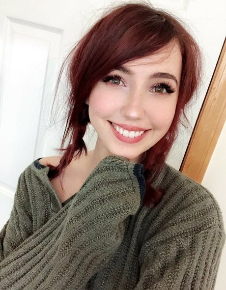 熟女のおっぱいオンリーファンズ セクシーヌード 写真