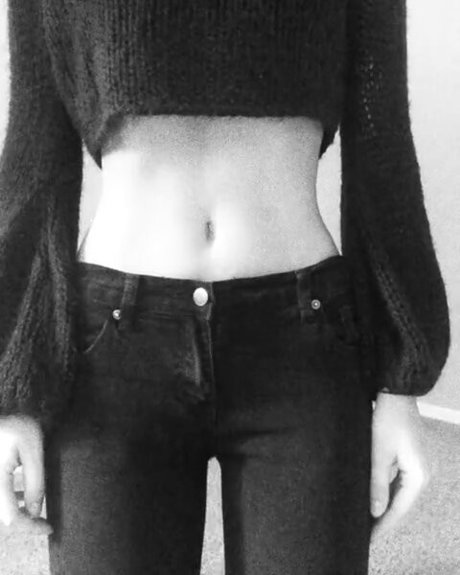 熟女オーガズムオンリーファンズ ポルノ 写真