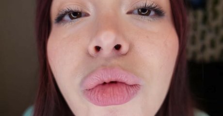 マイクロTバックオンリーファンズ 無料エロ 画像