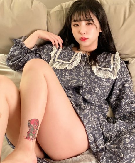 e chi h 無料女優 写真