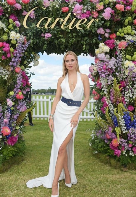 オイルを塗った巨乳オンリーファンズ ホットxxx 画像