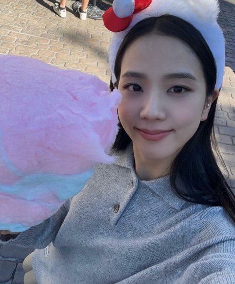 Jisoo ポルノスター アーカイブ