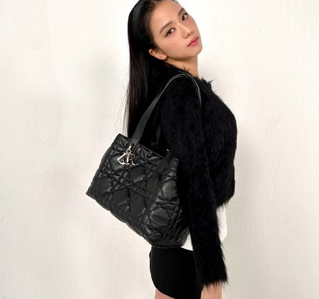 Jisoo トップモデル アーカイブ