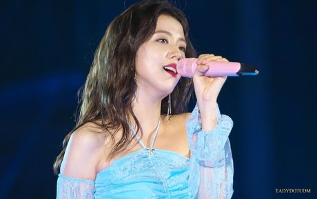 ティーンフィンガリングオンリーファンズ アートポルノ 画像