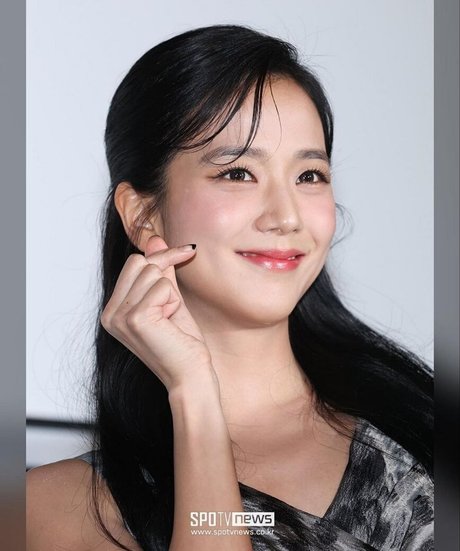 Jisoo セックスモデル 写真