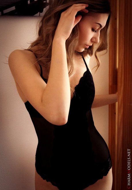 最もホットなティーンオンリーファン セクシー 写真