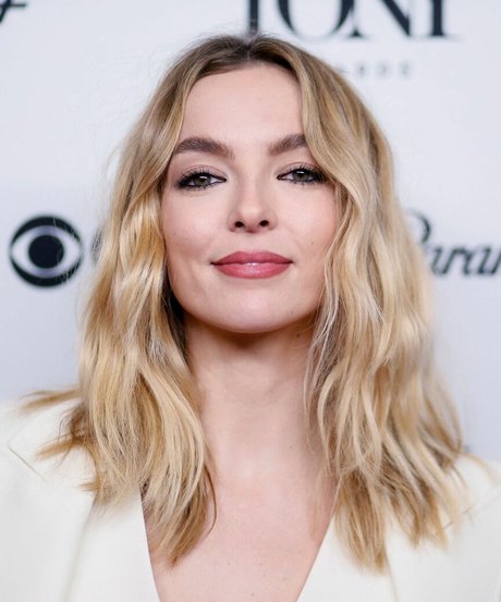 黒人の曲線美オンリーファンズ アート裸 画像