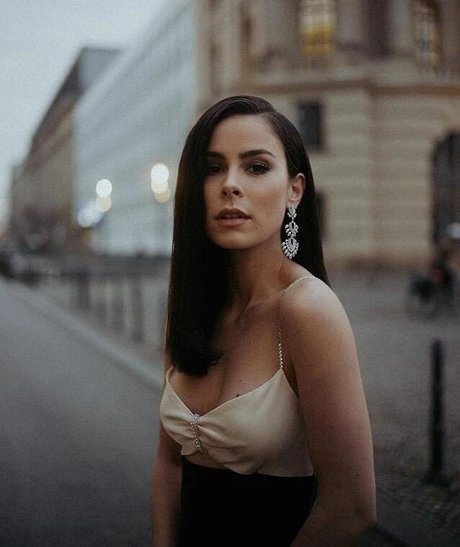 ジムのインフルエンサーオンリーファンズ ホットセクシー 写真