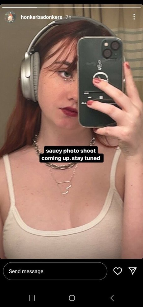 Katiebuggyboo アート女優 写真