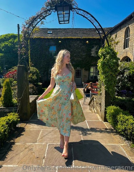 黒檀の熟女オンリーファンズ セクシーヌード アーカイブ