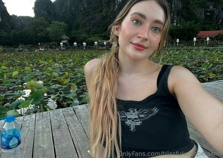 タトゥーオンリーファン HD 写真