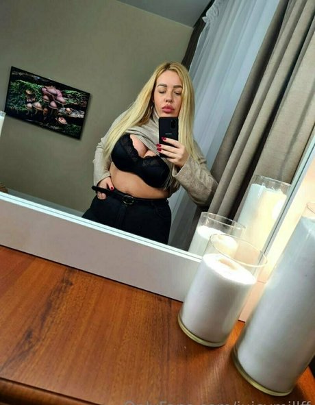 黒檀ペッギングオンリーファンズ えろた 写真