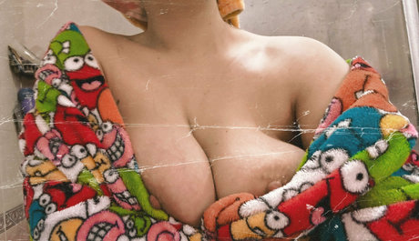 Nicsofiadiaz ポルノスター ヌード 写真