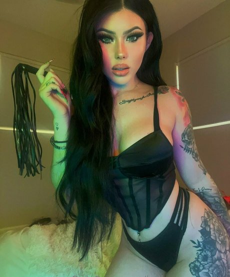 kyliescreamsvip 裸のモデル 写真