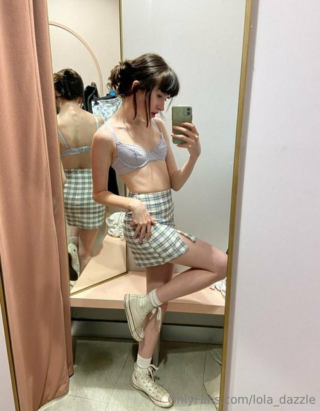 lola dazzle ポルノモデル 画像