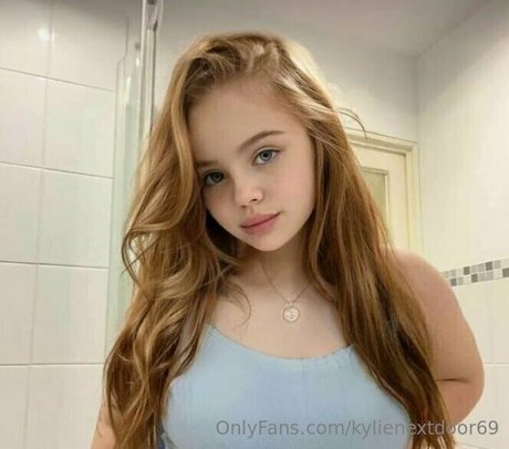 ぽっちゃりブルネットオンリーファンズ ポルノ 写真