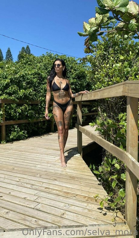 selva mora 最高のモデル 写真