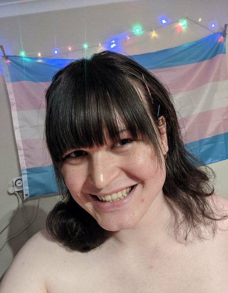 artemislunaaa 高品質モデル 画像