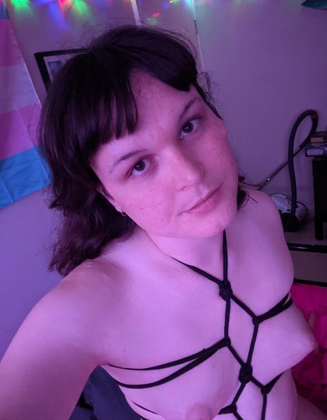 artemislunaaa エロティックモデル ギャラリー