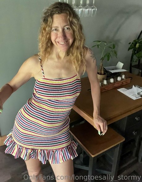 longtoesally stormy 高品質モデル ギャラリー