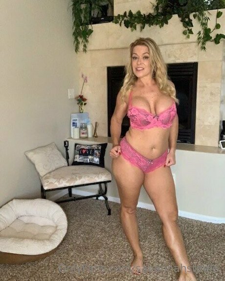 超デブおばあちゃんオンリーファンズ 美しい ギャラリー