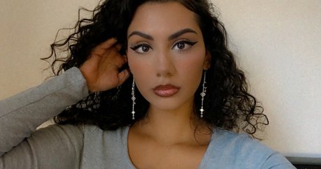 priyasinghxxx ポルノスター ヌード 写真