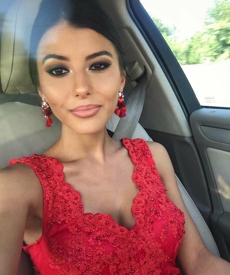 princesszenaxxx セクシーなポルノスター 写真