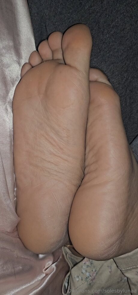 solesbylunaa ヌードモデル 写真