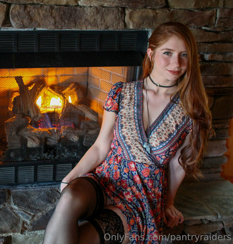 pantryraiders ヌードのポルノスター 写真