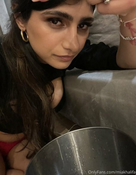 miakhalifa 高品質のポルノスター 写真