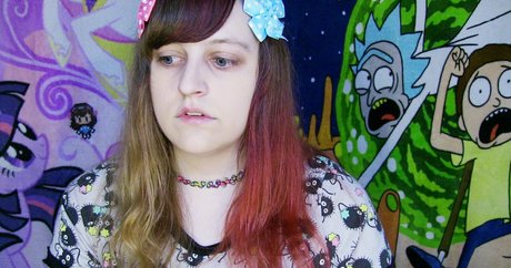 カーリーエボニーオンリーファンズ アート裸 写真