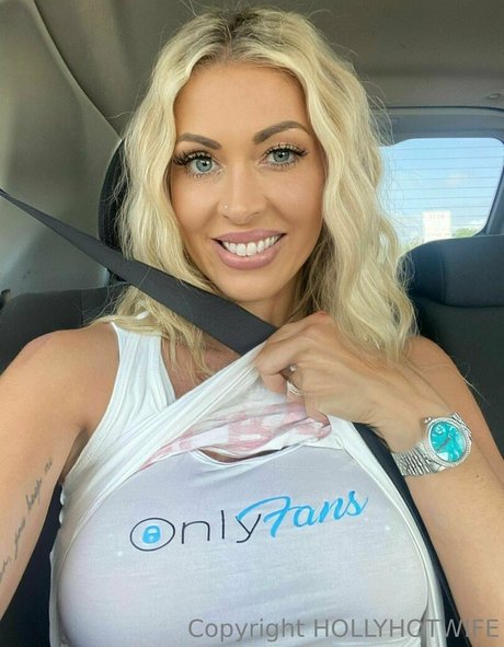 hollyhotwife ポルノスター 画像