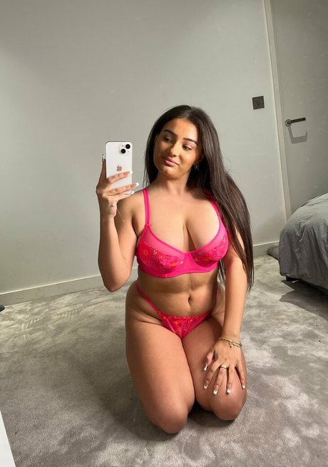 delilahbellerae ポルノスター 裸 写真