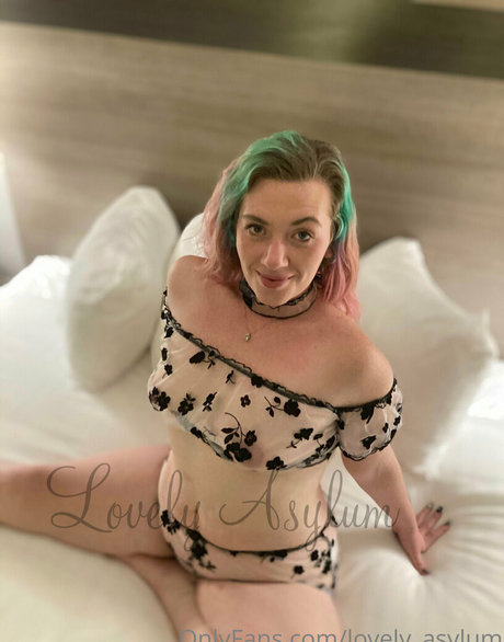 甘いおまんこオンリーファンズ セクシー 写真