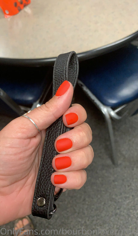 bourbonloverofwisco ポルノスター 高品質 画像