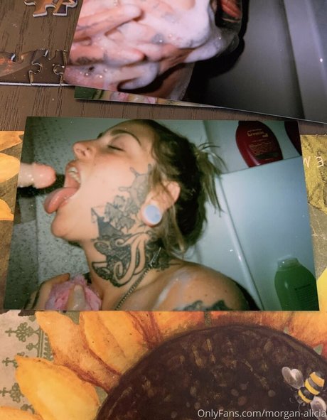 スペードのクイーン オンリーファンズ ヌード 写真