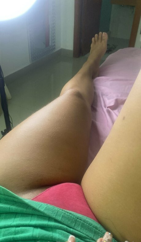 後背位オンリーファンズ 無料裸 写真