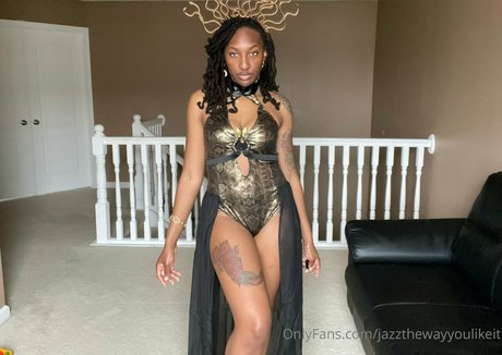 jazzthewayyoulikeit トップモデル 写真