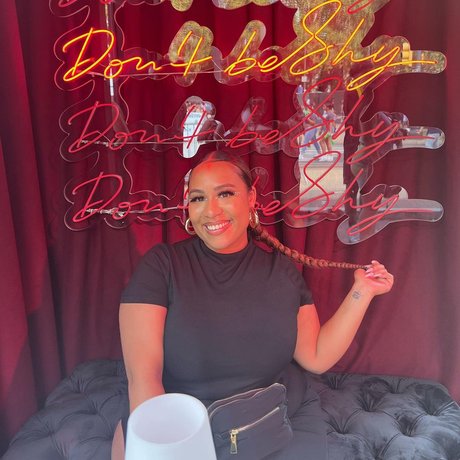 黒檀の熟女オンリーファンズ 素敵 写真